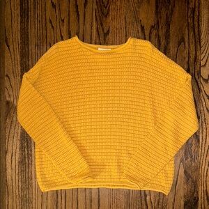 Universal Thread Mustard Yellow Women's Sweater